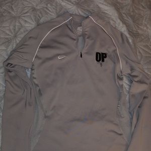 Nike womens fitness top